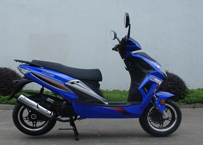 2 slag 1 Cilinder Blauwe Volwassen Scooter 150 van Maximum Ladingskg Capaciteit 2,0 Olieverbruik