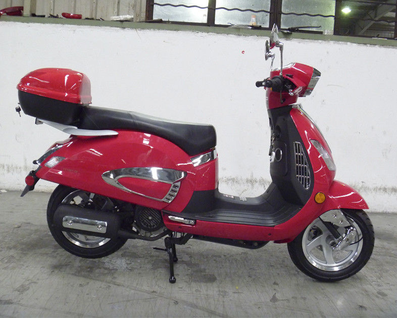 De Vorm Volwassen Scooter Rode 150cc van Nice Dame Scooter met Achteruitkijkspiegel