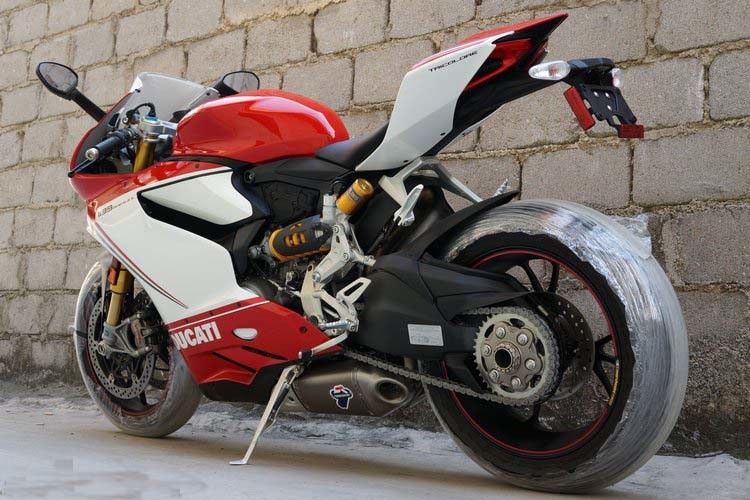 Viertakt1199cc dreef hoog de stijl van motorfietsenducati de tweelingcilinder met van 90° aan „L“