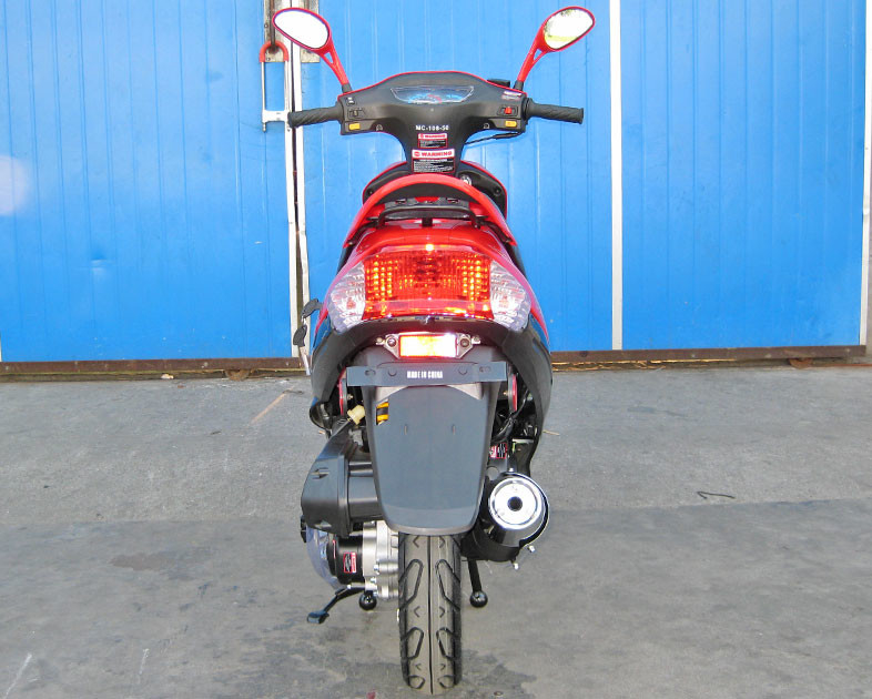 Lucht Gekoelde CDI Autoped 65 van de Ontstekings Volwassen Scooter 50CC - 70km/H-Handremverrichting